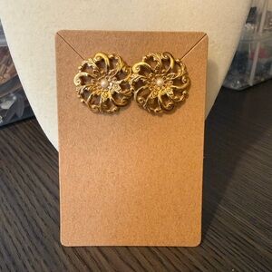 Vintage Gold Flower Earrings
